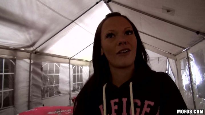 Aroused babe Sandy Ambrosia can handle that huge fat meat member